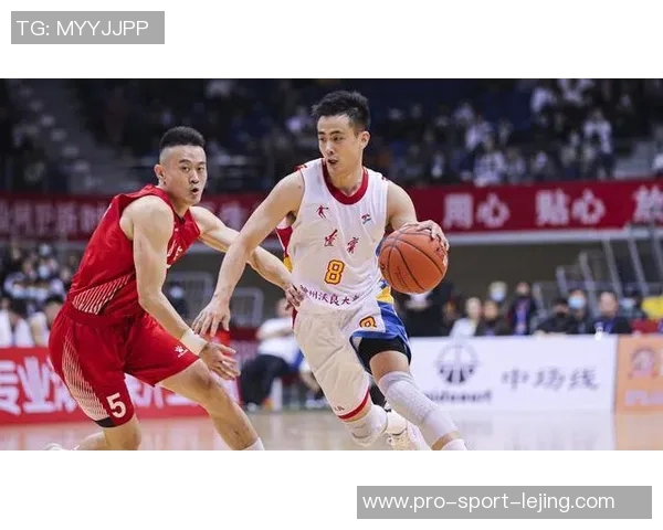 郭艾伦带领中国男篮冲击国际赛场新高峰展现出色球技与团队精神